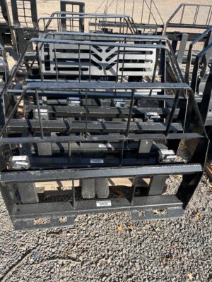 New! 48″ Skid Steer Pallet Forks Solid Back