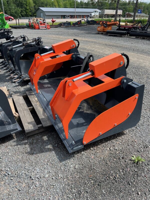 New! 72" HD Flat Bottom Grapple w/ Bolt on cutting edge