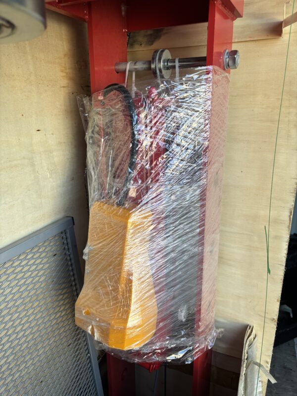 New! 100Ton Air/Hydraulic Shop Press - Image 3